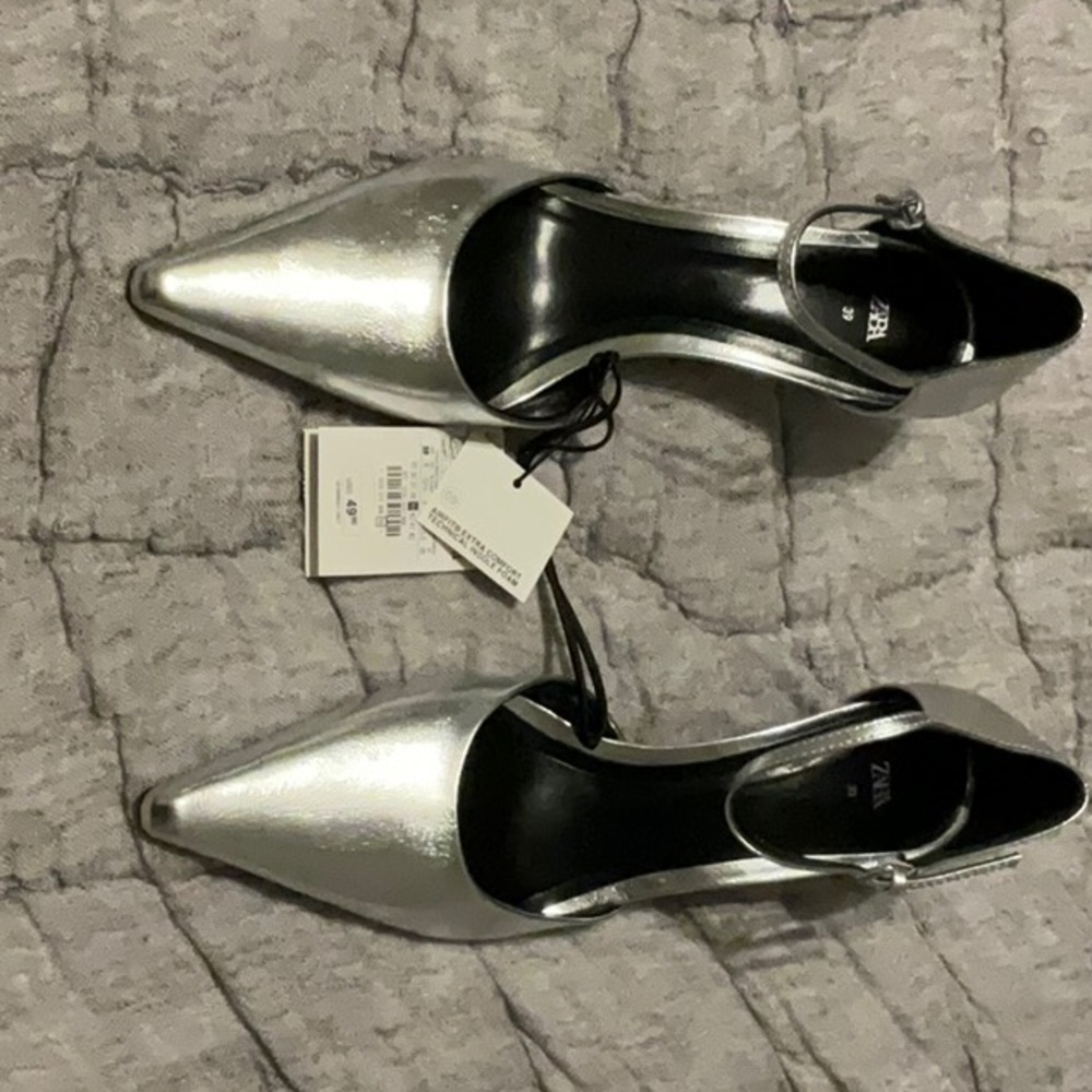 Silver kitten heels-Zara